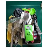 Miscellaneous kitchen utensils