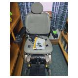 Quantum 614 series automatic wheelchair