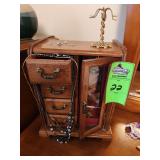 Jewelry box with contents