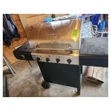 Char-Broil grill with propane tank