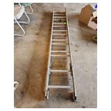 Aluminum extension ladder
