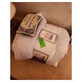 Queen size comforter