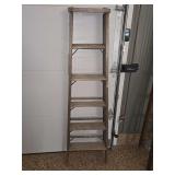 6' wooden ladder