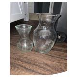 Set of 2 floral vases