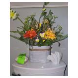 Flower and seashell decor