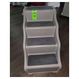 Set of pet stairs