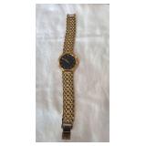 Mens gold Seiko watch