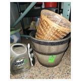 Miscellaneous flower pots