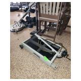 Roughneck Low-Profile Oil Drain Pan