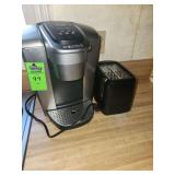 Keurig and toaster