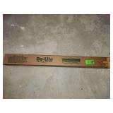 Da-Lite projection screen