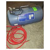 Campbell Hausfeld air tank 11 gallon with hose