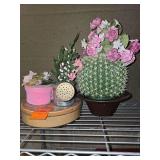 Miscellaneous decor