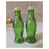 Vintage green coca-cola S&P shakers