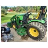John Deere 2520 Tractor only 747 hours. Diesel 4 wheel drive
