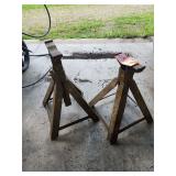 2 Floor jacks