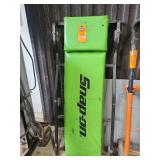 Snap-on creeper