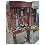 Viking equipment CP-100 press with 30 ton capacity