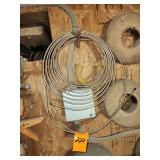 Line-voltage mechanical thermostat or freeze stat equipped with a coiled capillary tube