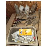 Assorted paint tools