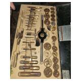 Tap and die set