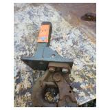 Mounted pintle hook with an adjustable or drop/rise shank mounting plate