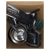 Miscellaneous kitchen items