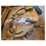 Compound miter saw