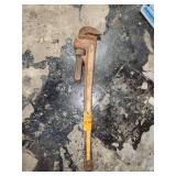 Large pipe wrench