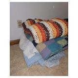 Vintage quilt, Afghan, and bed covers