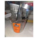 Miscellaneous kitchen items