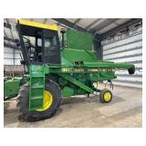 John Deere 4420 Combine