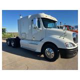 2014 Freightliner Glider Semi Tractor