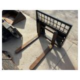Bobcat Mini Skid Steer Attach Pallet Forks