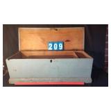 COUNTRY PRIMITIVE PAINTED FLAT TOP TRUNK