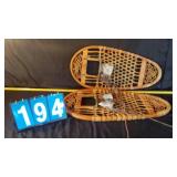 U.S. C.A. LUND 30' WOOD SNOW SHOES