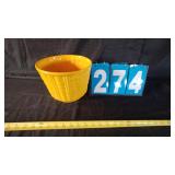 YELLOW MCCOY PLANTER
