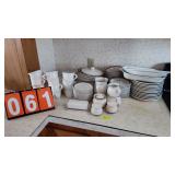 PFALTZCRAFF DISH SET