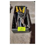 GROUP LOT OF SNIPS/SHEARS