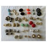 Costume Jewelry Earrings Screw back & Clip on