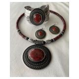 Costume Jewelry Necklace Bracelet & Earrings