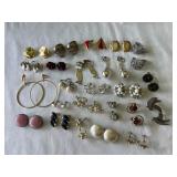Costume Jewelry Earrings Clip On & Screwback