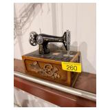 Vintage Singer sewing kit