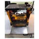 DeWalt DW733 Planer