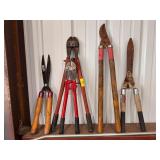 Bolt cutters, loppers, shears