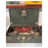 Coleman 413H camp stove