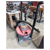 16 gallon shop vac w/attachments