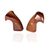 Lot of 2 Pairs Colt Python Checkered Walnut  Grips Wood Made in Italy	145879