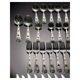 Wallace Southwest 18/10 Stainless Steel Flatware Set. Concho Motif, 71 Pcs Wallace Southwest 18/10 Stainless Steel Flatware Set. Concho Motif, 71 Pcs