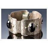 Vintage Mexican Sterling Silver & Onyx Hinged Panel Bracelet, 7in, 55.43g Vintage Mexican Sterling Silver & Onyx Hinged Panel Bracelet, 7in, 55.43g